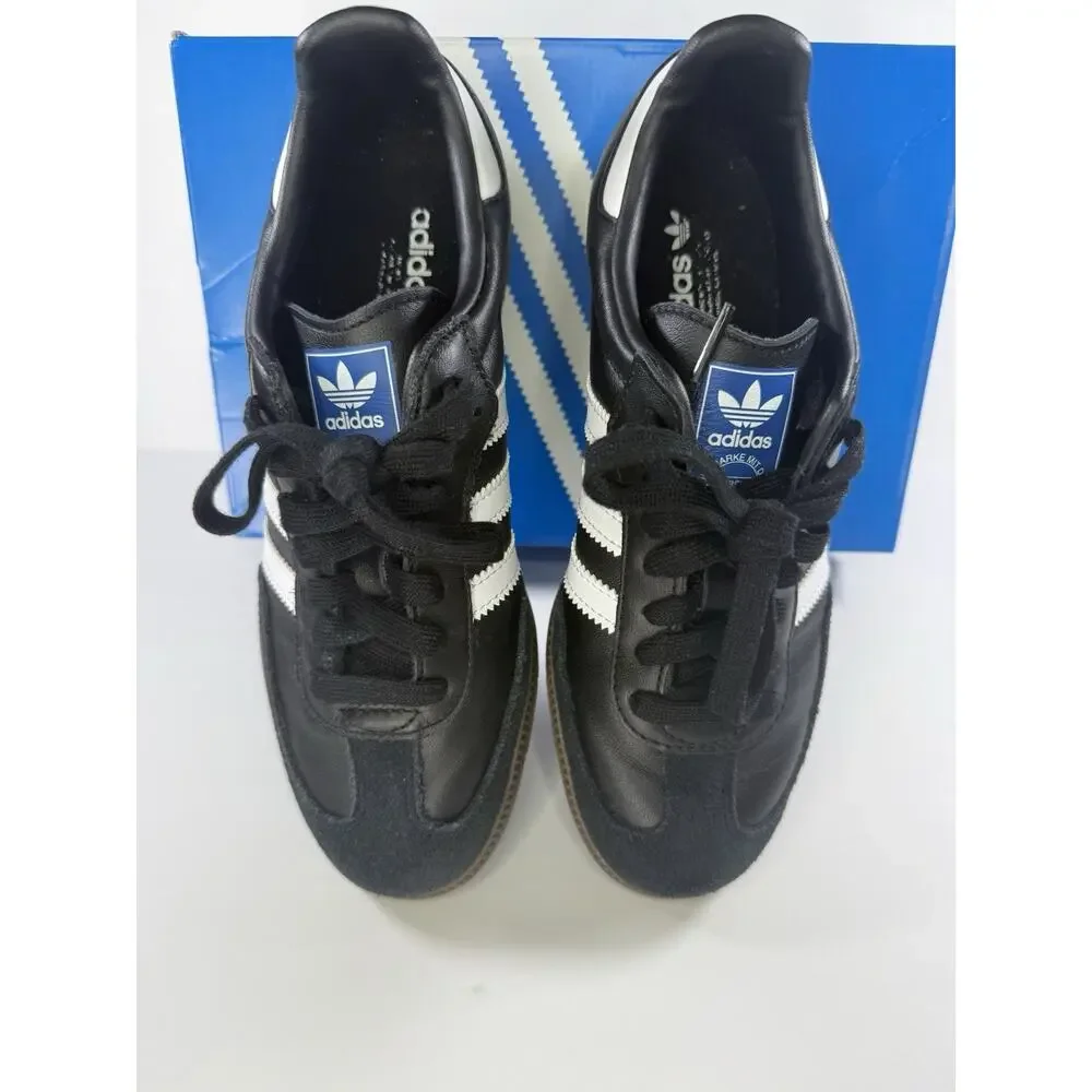 adidas Samba Black/White Low Top Lace-Up Sneakers Rubber Outsole Striped